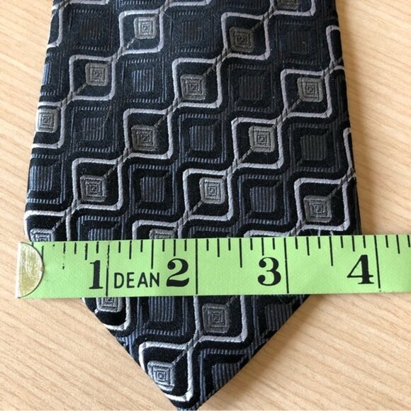 💕2/$30 💕Geoffrey Beene 100% Silk Patterned Tie - Picture 4 of 7